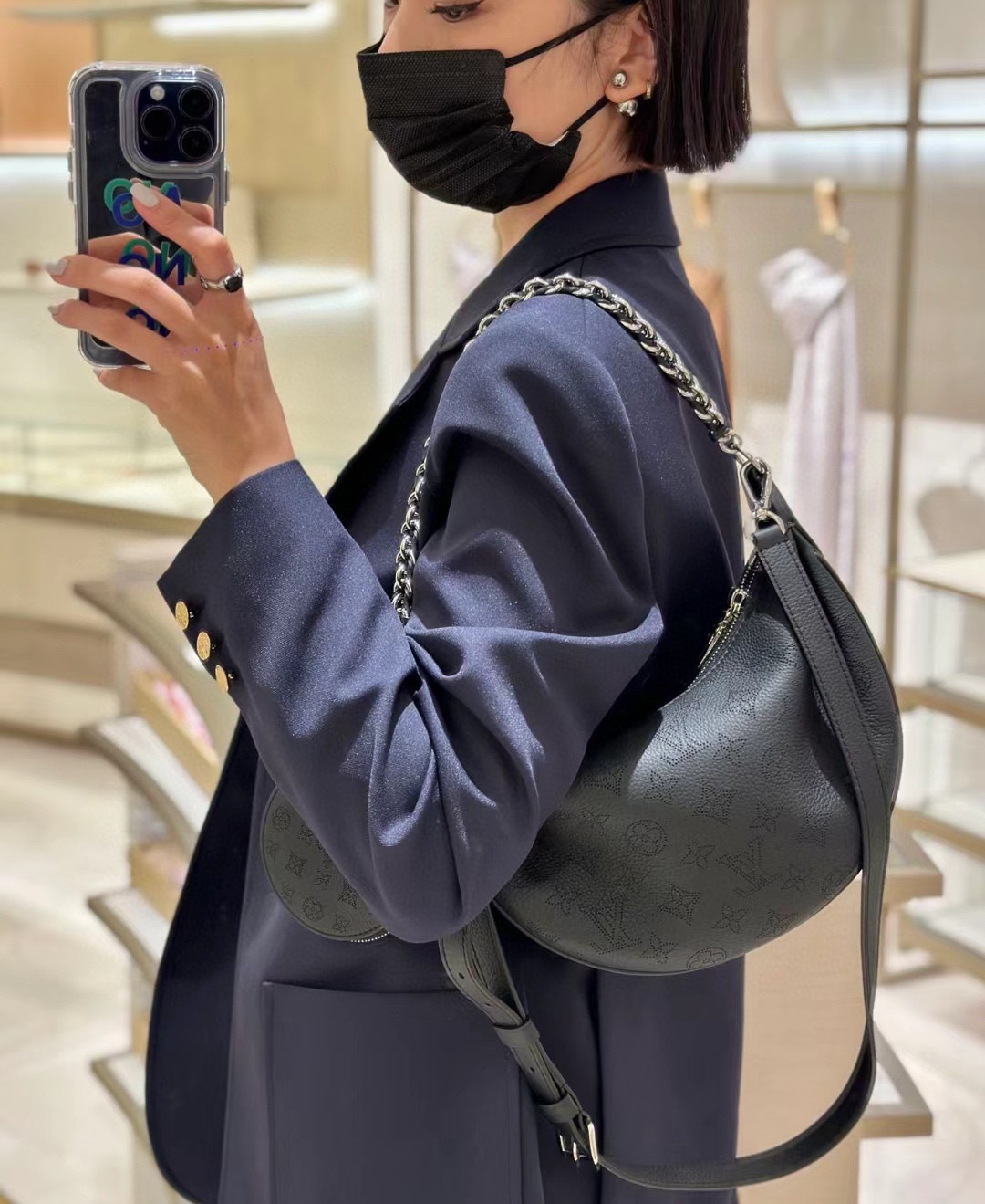 LV一比一M22819黑色半月包附零錢包潮流鍊條時尚新作推薦｜歐美奢侈品精品推薦