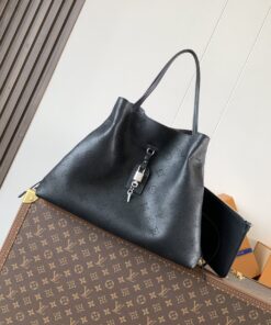 LV一比一M13179黑色LockMe托特包附手拿包通勤百搭新作推薦