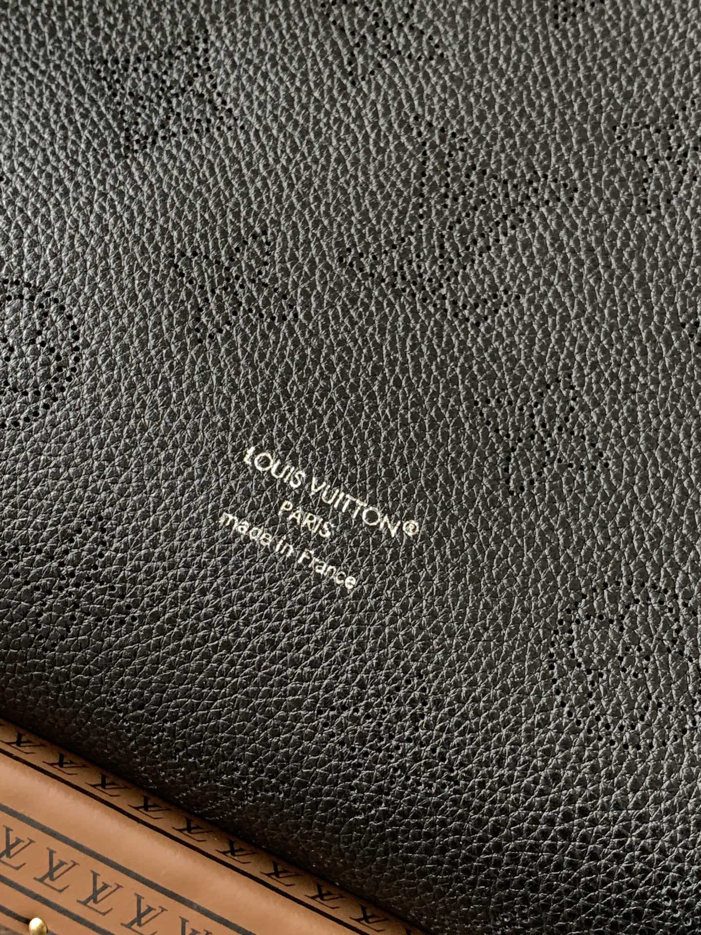 LV一比一M13179黑色LockMe托特包附手拿包通勤百搭新作推薦｜歐美奢侈品精品推薦