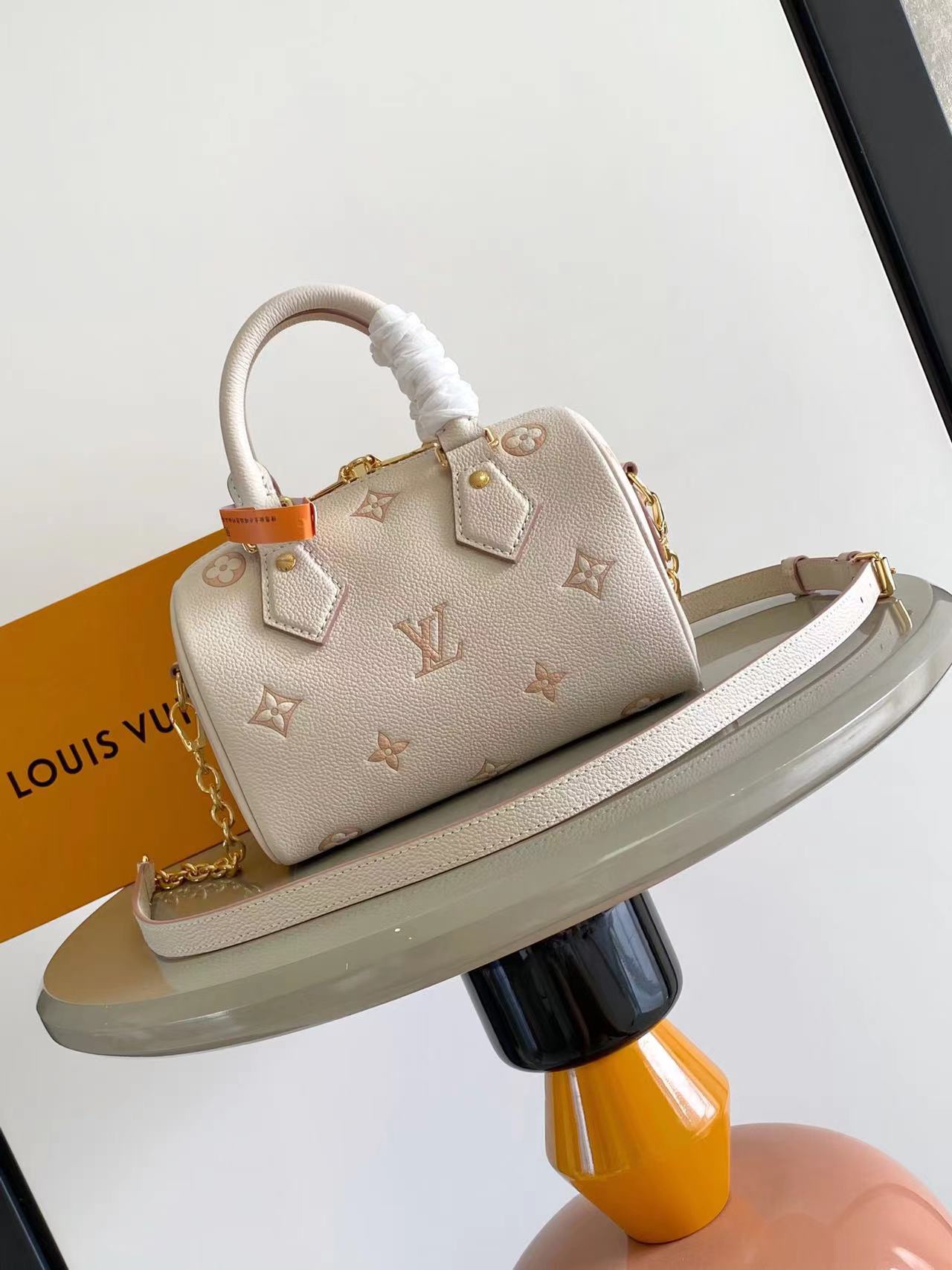 LV高仿Nano Speedy迷你波士頓包奶油粉Monogram人氣小包推薦|超A仿原單精品圖片 13 LV高仿Nano Speedy迷你波士頓包奶油粉Monogram人氣小包推薦|歐美奢侈品精品推薦