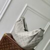 LV原單灰色Monogram郵差斜背包男士機能斜挎包潮搭推薦｜歐美奢侈品精品推薦