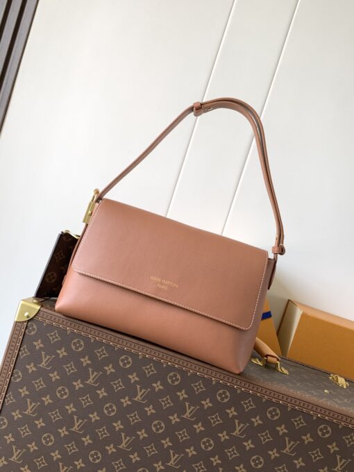 LV A貨翻蓋手提包粉裸色通勤女包氣質百搭簡約設計款