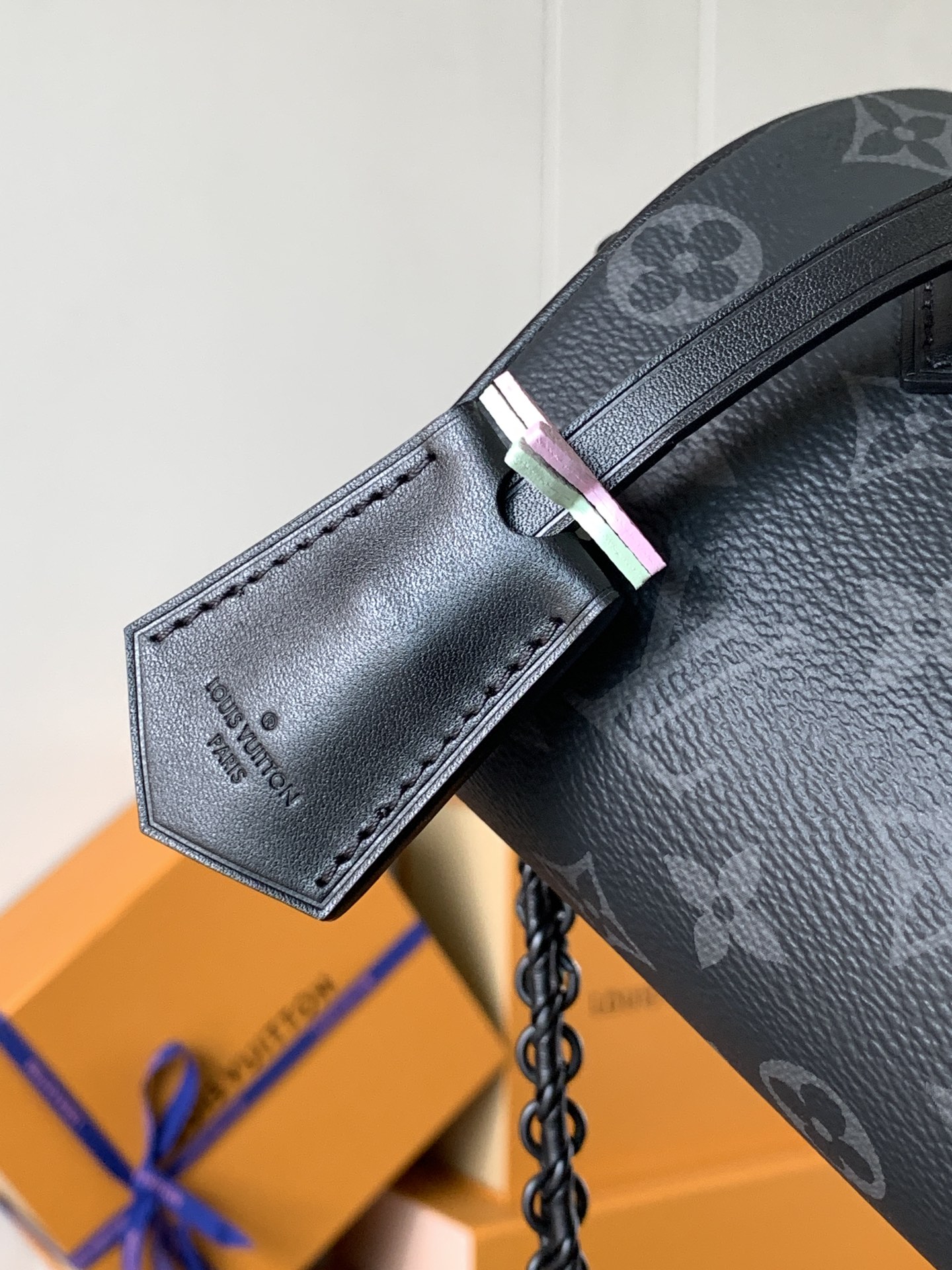 LV高仿黑色Nano Speedy壓紋鏈條包小巧經典迷你手提包｜歐美奢侈品精品推薦