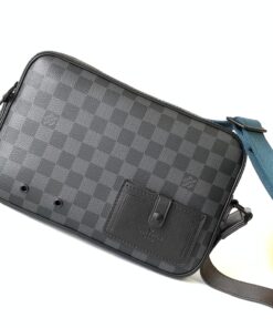 LV高仿棋盤格斜背包男士專用沉穩耐看2025通勤實用百搭款