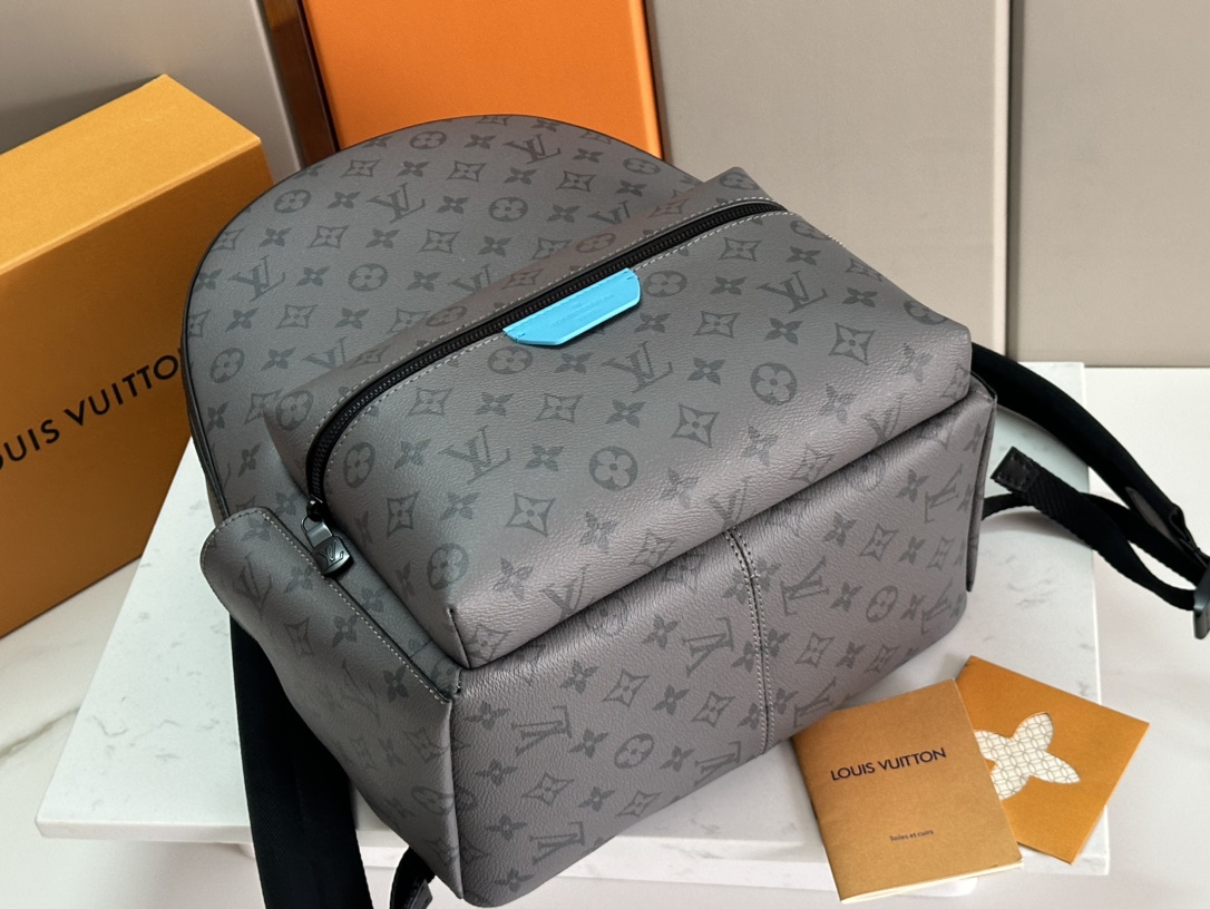 LV一比一後背包 Monogram黑色藍標設計 男用精品背包推薦｜歐美奢侈品精品推薦