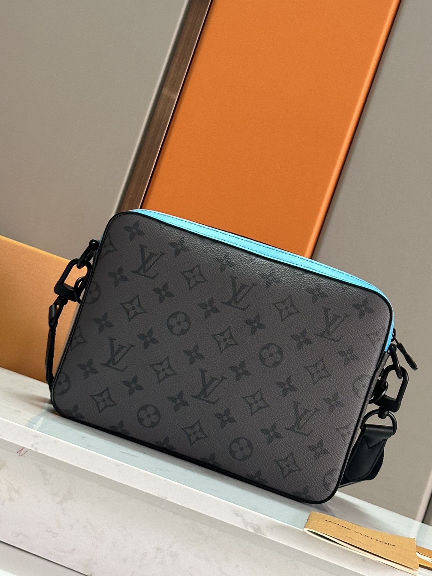 LV原單藍邊斜背包 附迷你小包 Monogram男用精品實用款推薦｜歐美奢侈品精品推薦