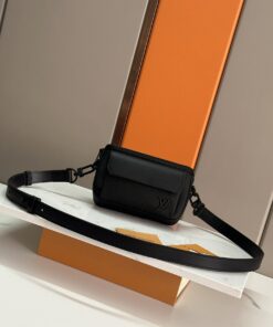 LV A貨黑色斜背包 Eclipse老花雙層拉鍊款 男用輕便出行推薦