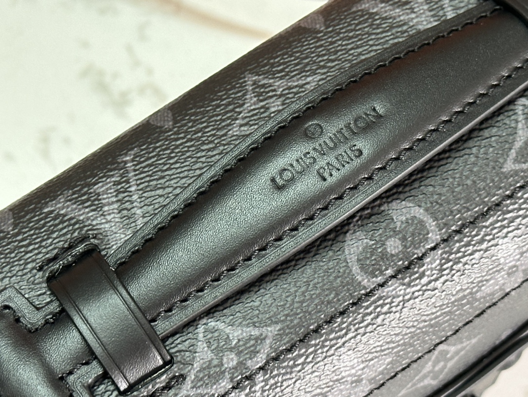 LV 高仿黑色Mini Soft Trunk軟盒包 潮流方形男士斜背包｜歐美奢侈品精品推薦