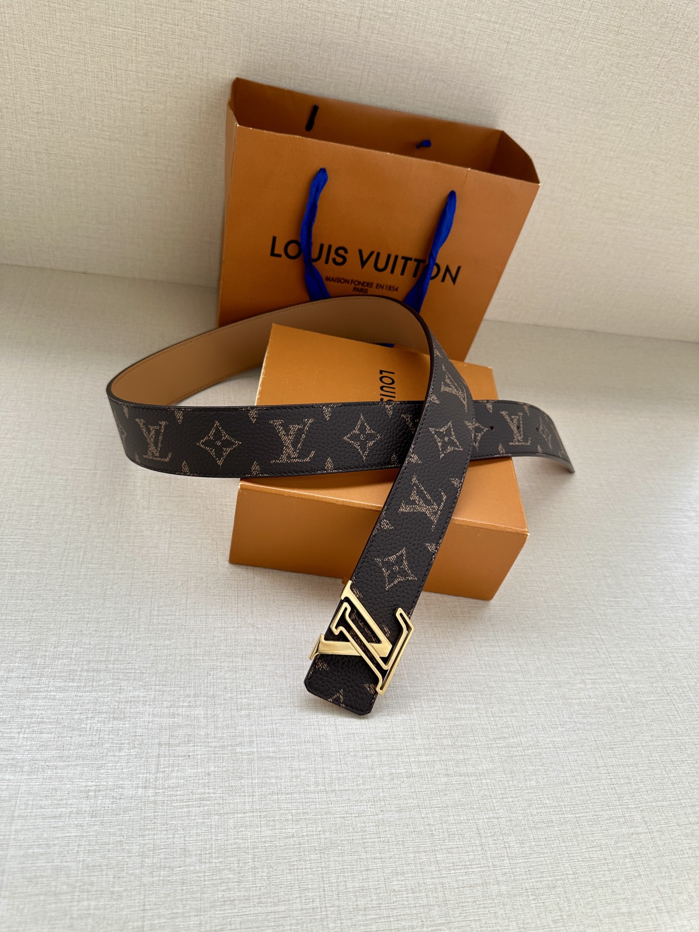 LV一比一Monogram經典圖案皮革腰帶百搭時尚精品皮帶｜歐美奢侈品精品推薦