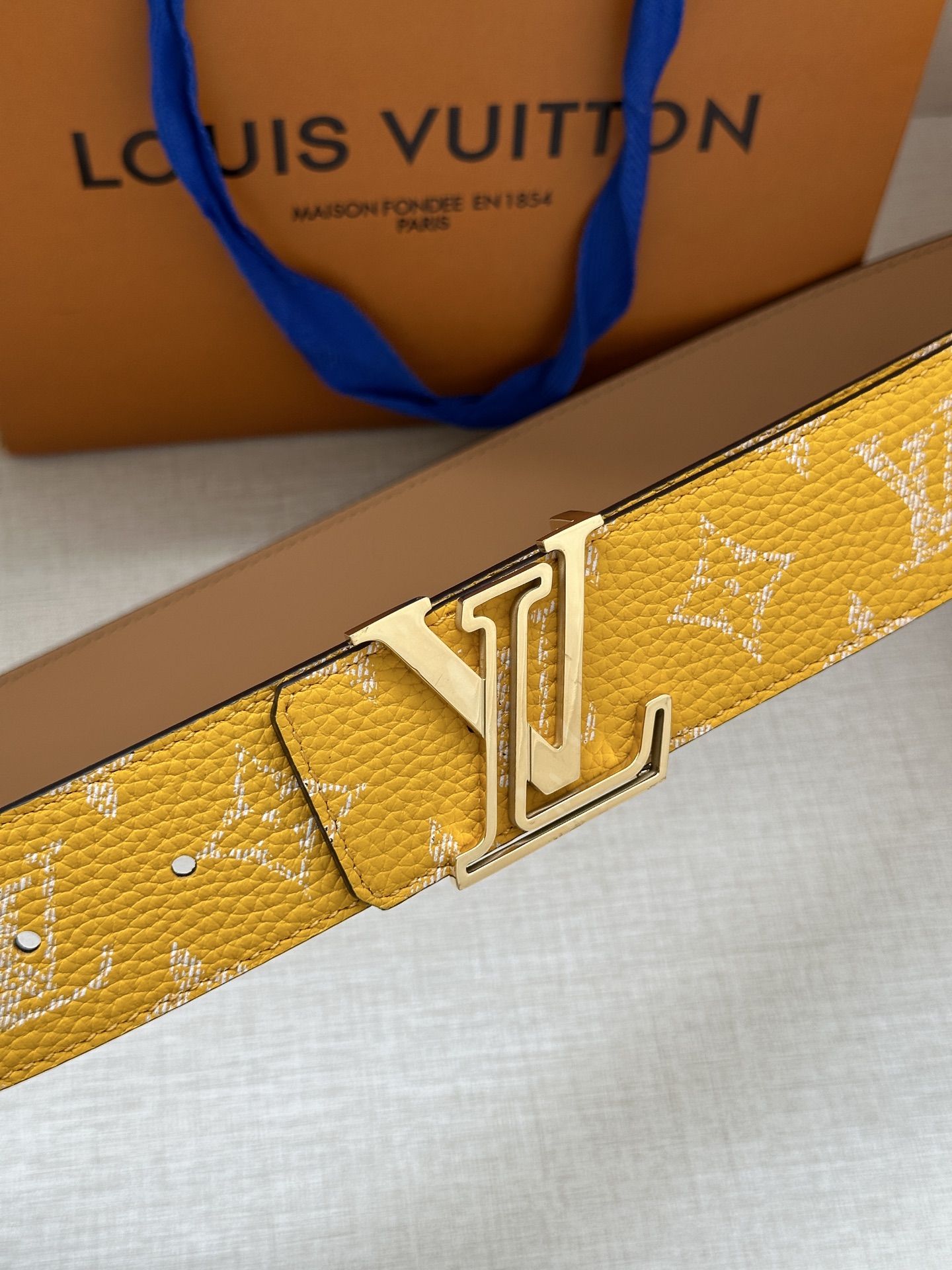 LV 一比一黃色Monogram帆布腰帶 時尚百搭精品男士皮帶｜歐美奢侈品精品推薦