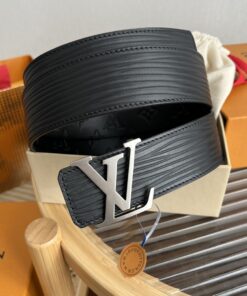 LV 原單黑色粒面牛皮腰帶 經典LV銀扣 精品男士皮帶推薦