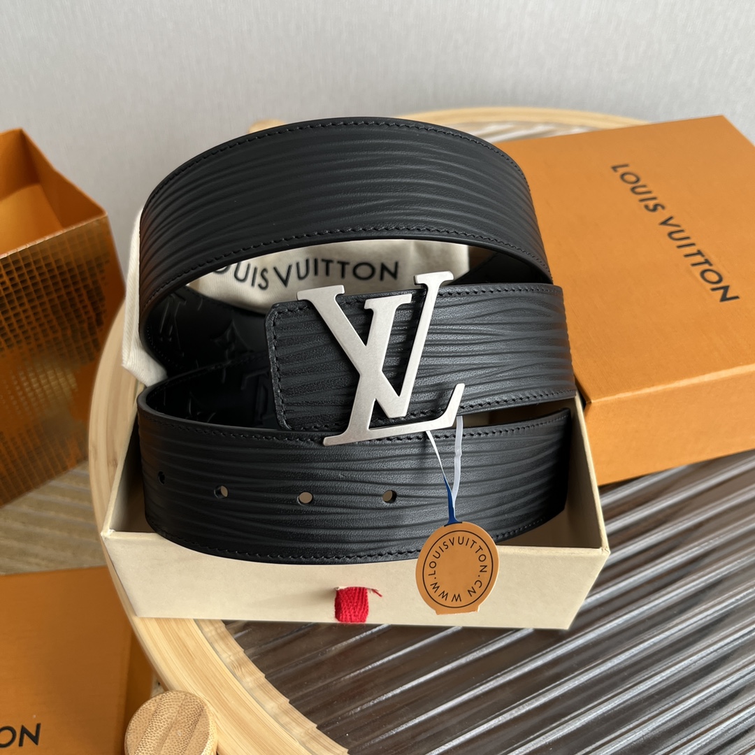 LV 原單黑色粒面牛皮腰帶 經典LV銀扣 精品男士皮帶推薦｜歐美奢侈品精品推薦