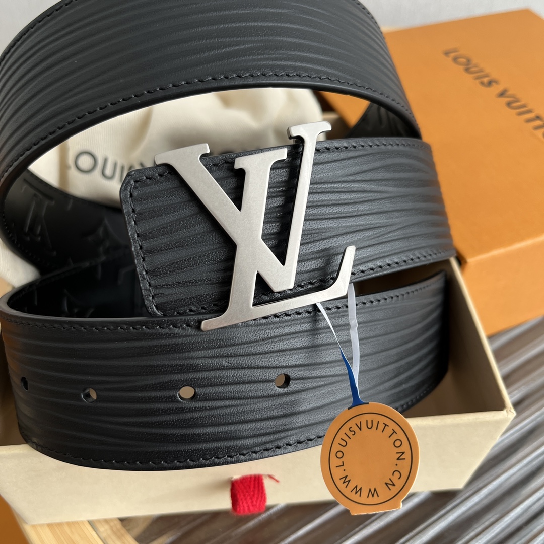LV 原單黑色粒面牛皮腰帶 經典LV銀扣 精品男士皮帶推薦｜歐美奢侈品精品推薦