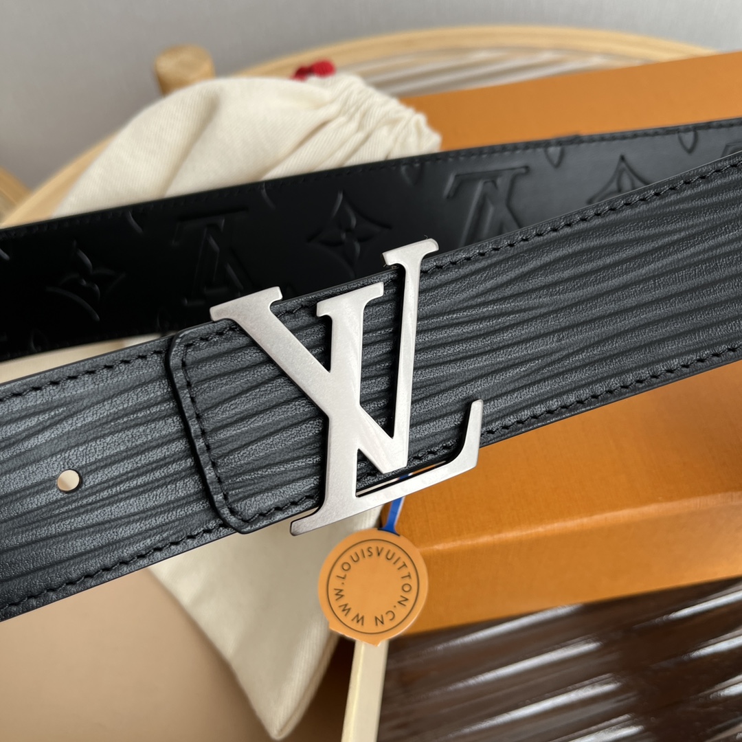 LV 原單黑色粒面牛皮腰帶 經典LV銀扣 精品男士皮帶推薦｜歐美奢侈品精品推薦
