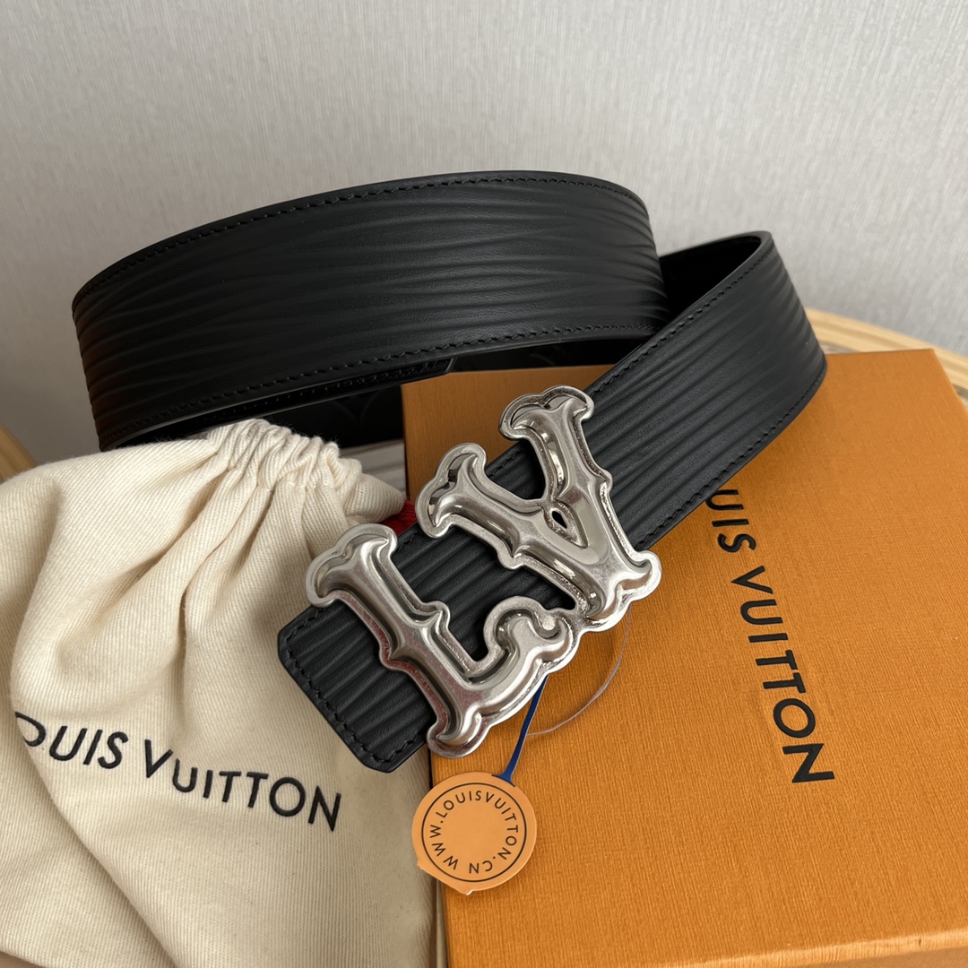 LV 一比一浮雕黑皮銀飾復古LV字母扣男士精品腰帶｜歐美奢侈品精品推薦