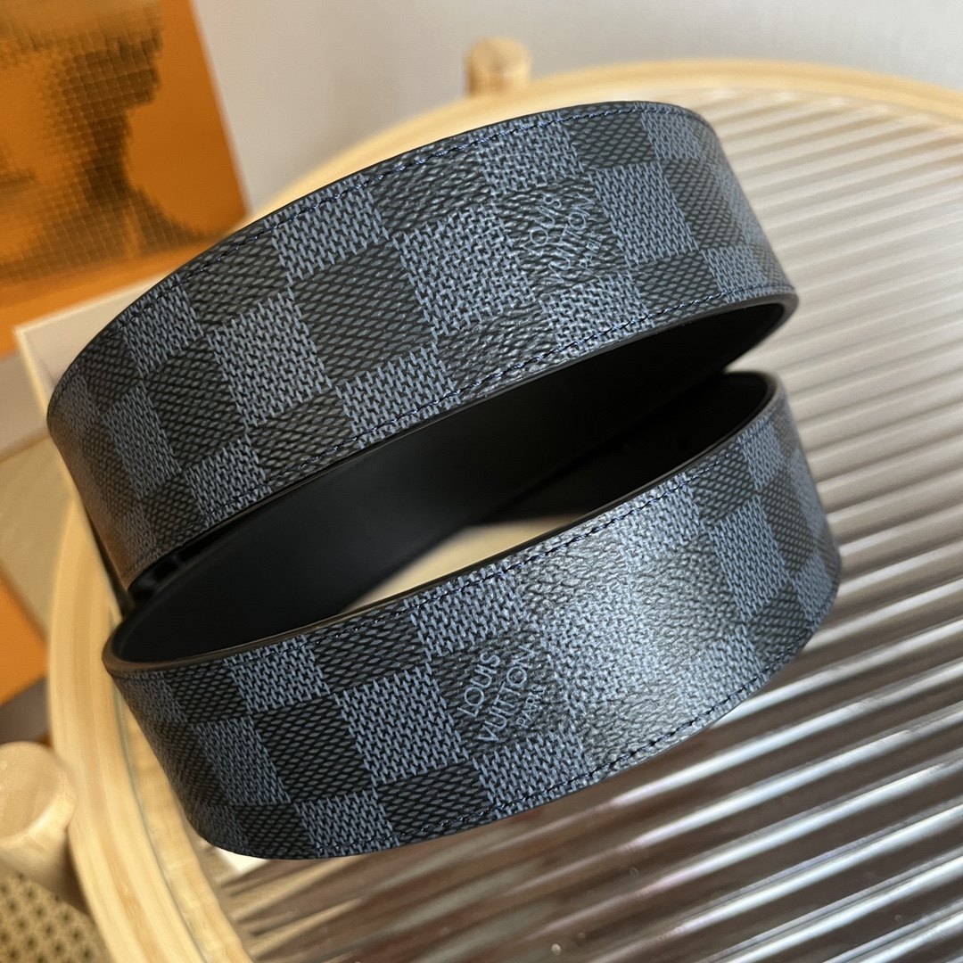 LV 一比一 Damier Graphite 金扣男士格紋皮革腰帶百搭款｜歐美奢侈品精品推薦