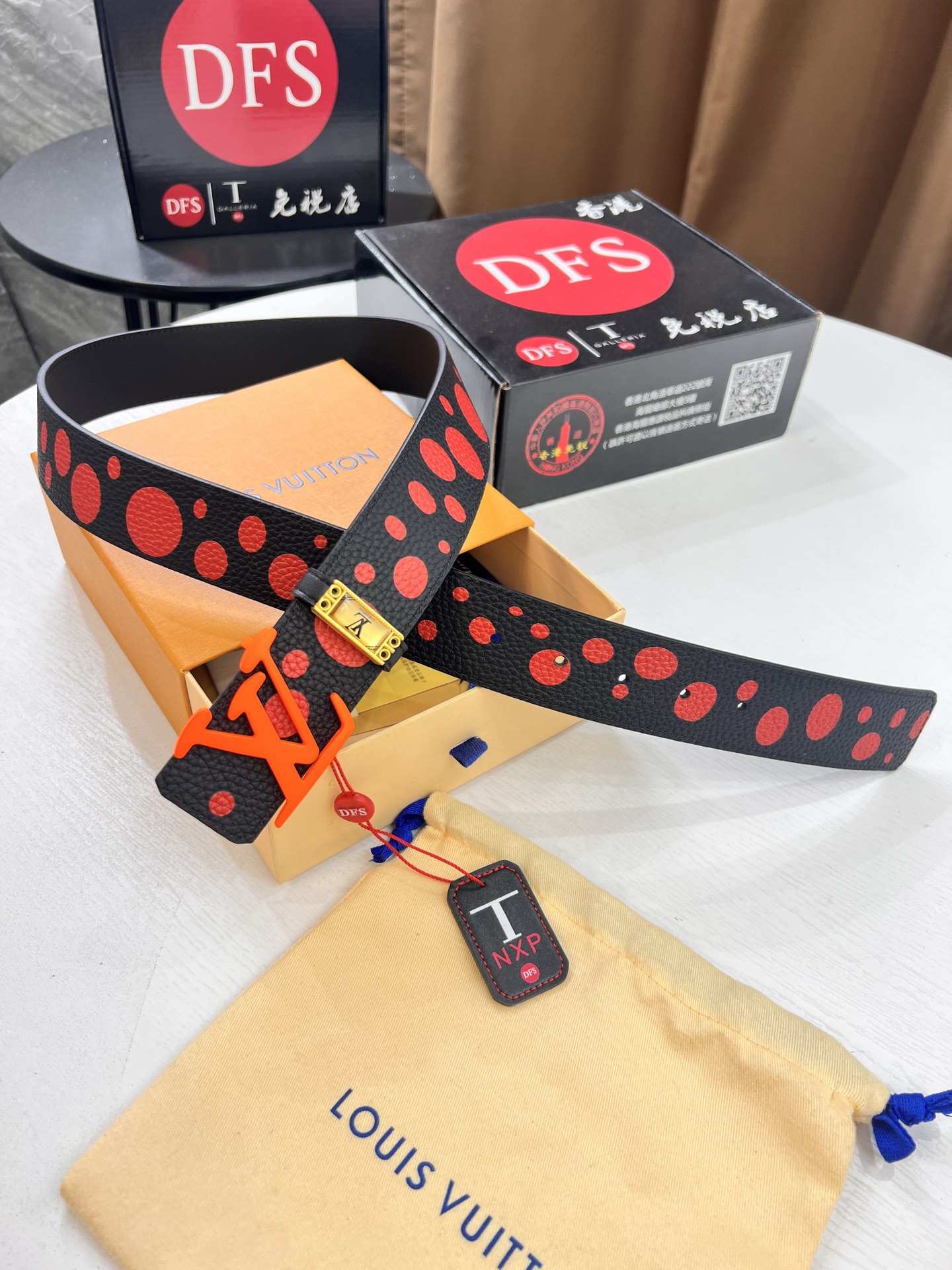 LV 高仿紅點圖騰皮帶潮流撞色腰帶人氣推薦款｜歐美奢侈品精品推薦