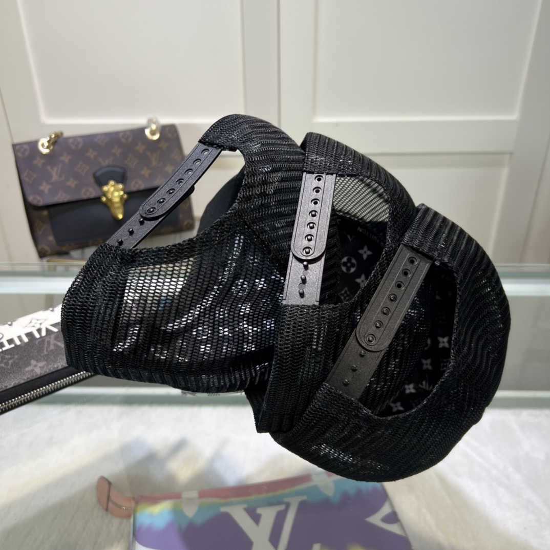 LV高仿格紋棒球帽立體金屬LOGO設計百搭必備｜歐美奢侈品精品推薦