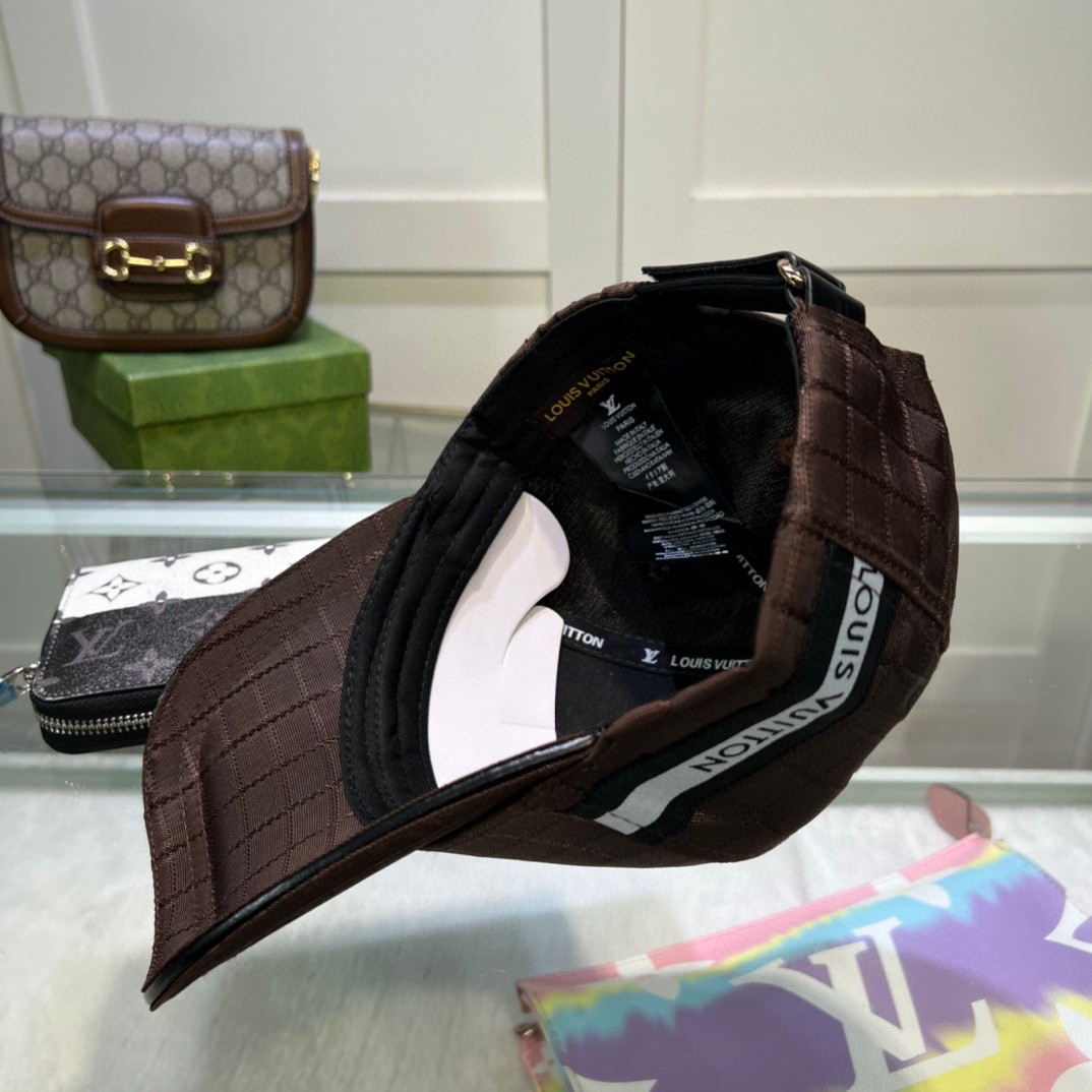 LV高仿織紋棒球帽立體格紋設計通勤搭配必備款｜歐美奢侈品精品推薦