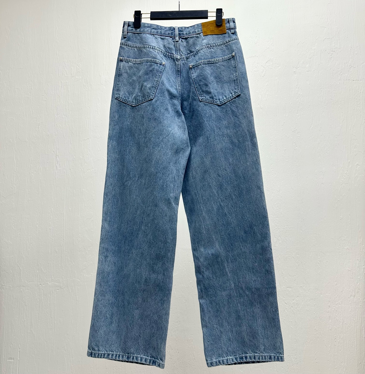 LV高仿牛仔長褲 寬版破壞刺繡 高仿丹寧褲 時尚潮流單品｜歐美奢侈品精品推薦