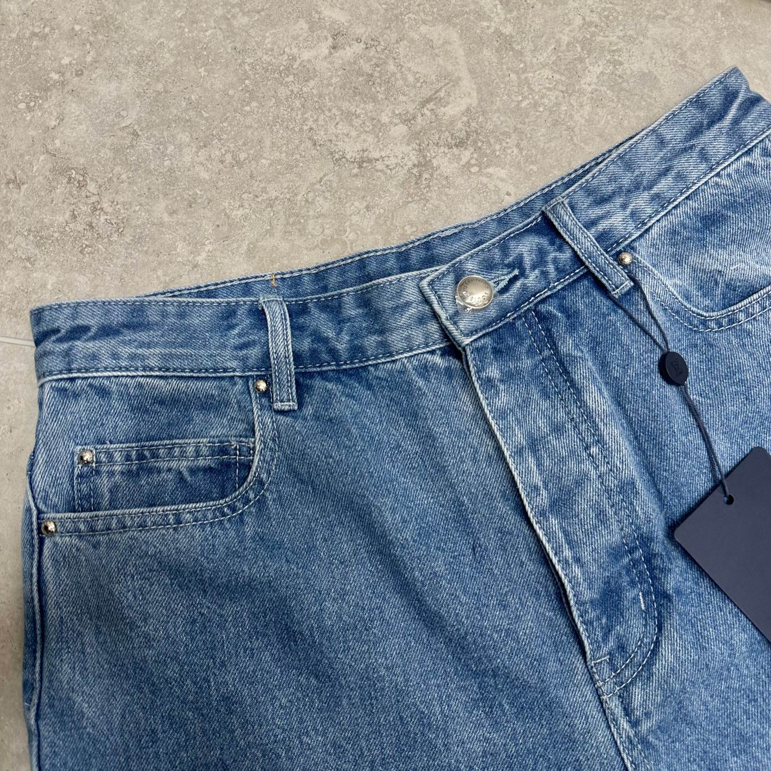 LV高仿牛仔長褲 寬版破壞刺繡 高仿丹寧褲 時尚潮流單品｜歐美奢侈品精品推薦