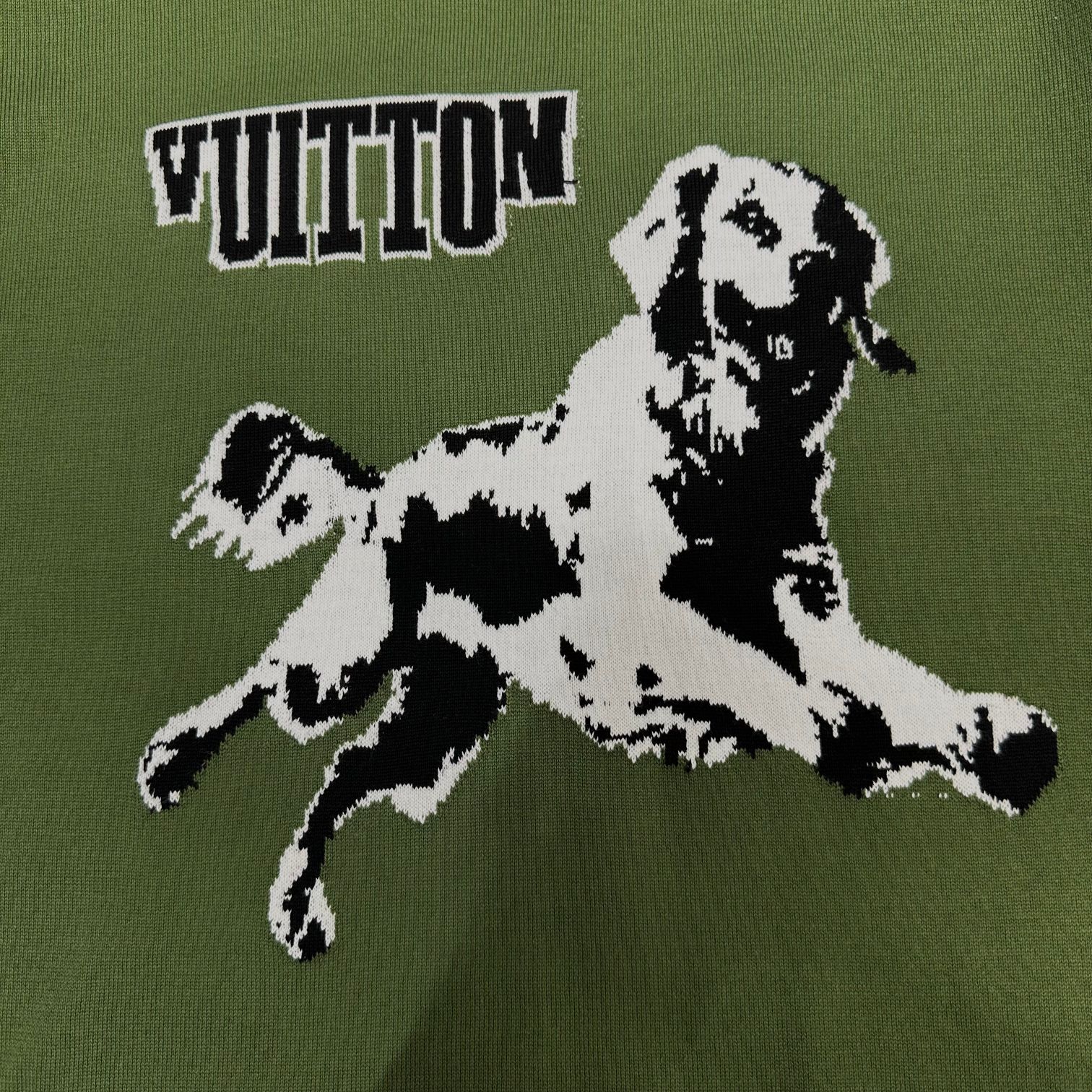 LV一比一T恤 狗狗刺繡短袖 上身潮感足 森林綠休閒高仿款｜歐美奢侈品精品推薦