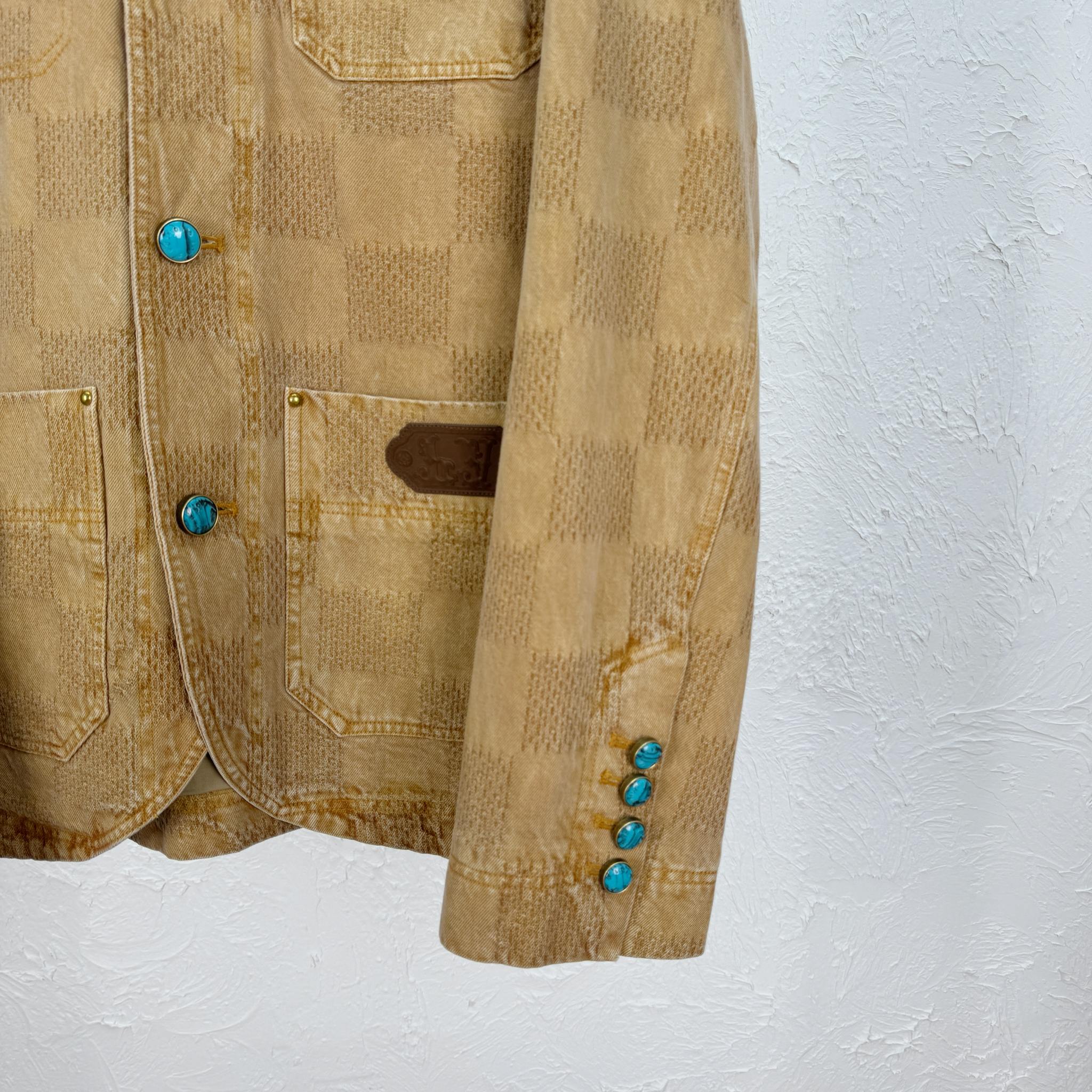 LV原單格紋無領牛仔外套 經典棋盤紋配藍寶石釦設計 修身挺拔有型｜歐美奢侈品精品推薦