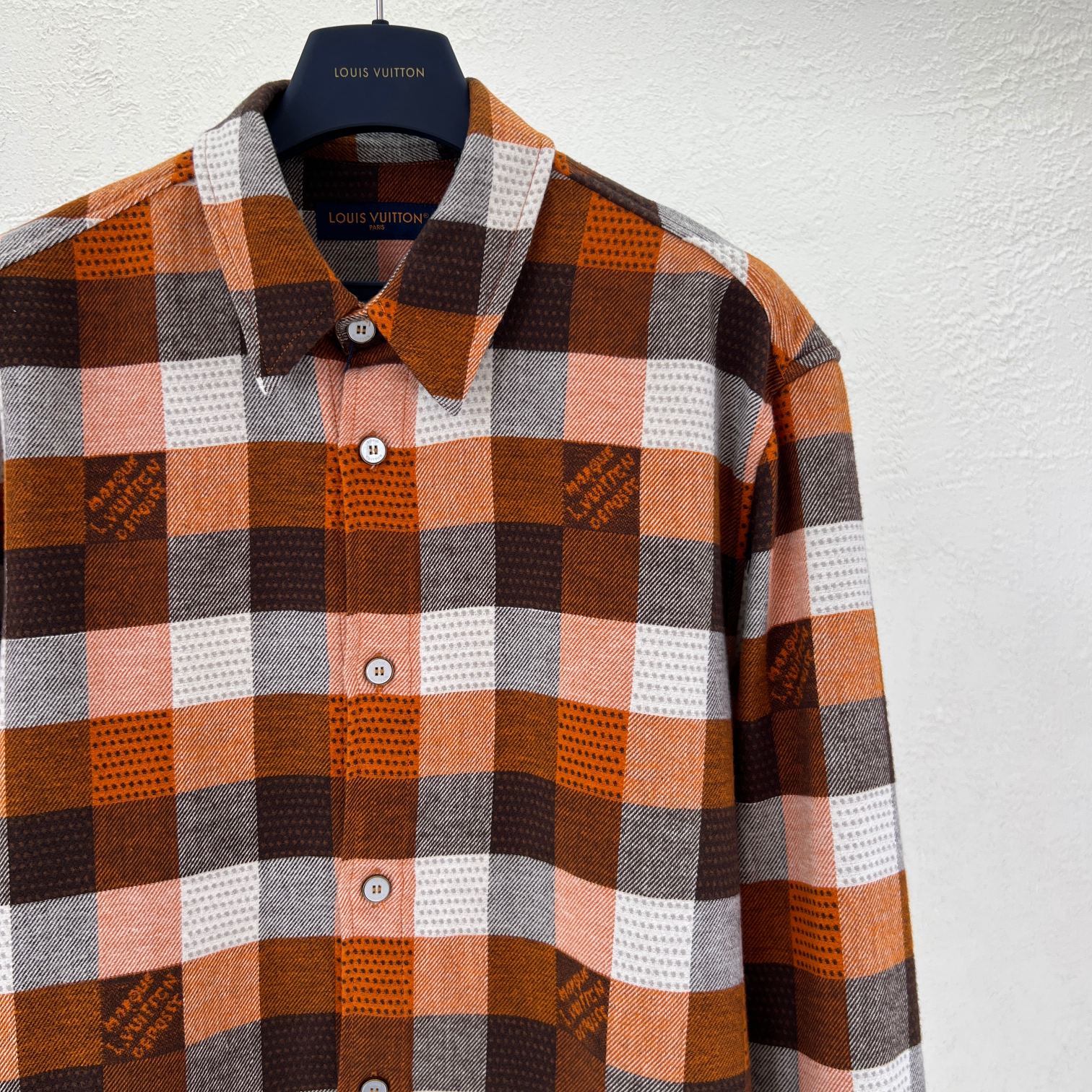 LV原單格紋襯衫 秋冬經典大地色系設計 輕暖厚棉質穿搭不膩款｜歐美奢侈品精品推薦