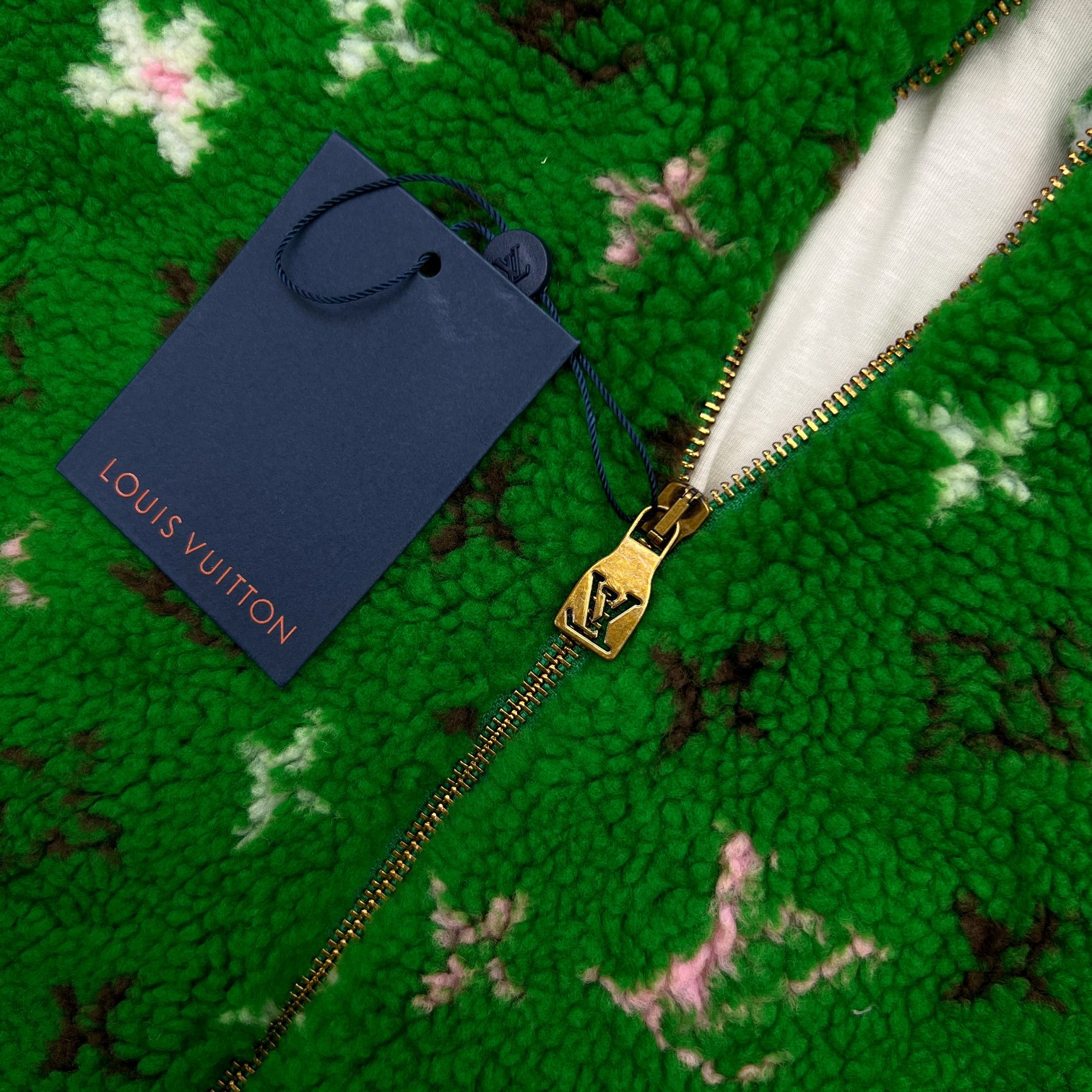 LV原單羊羔絨外套 綠色Monogram圖騰刷毛上衣 保暖柔軟人氣款｜歐美奢侈品精品推薦