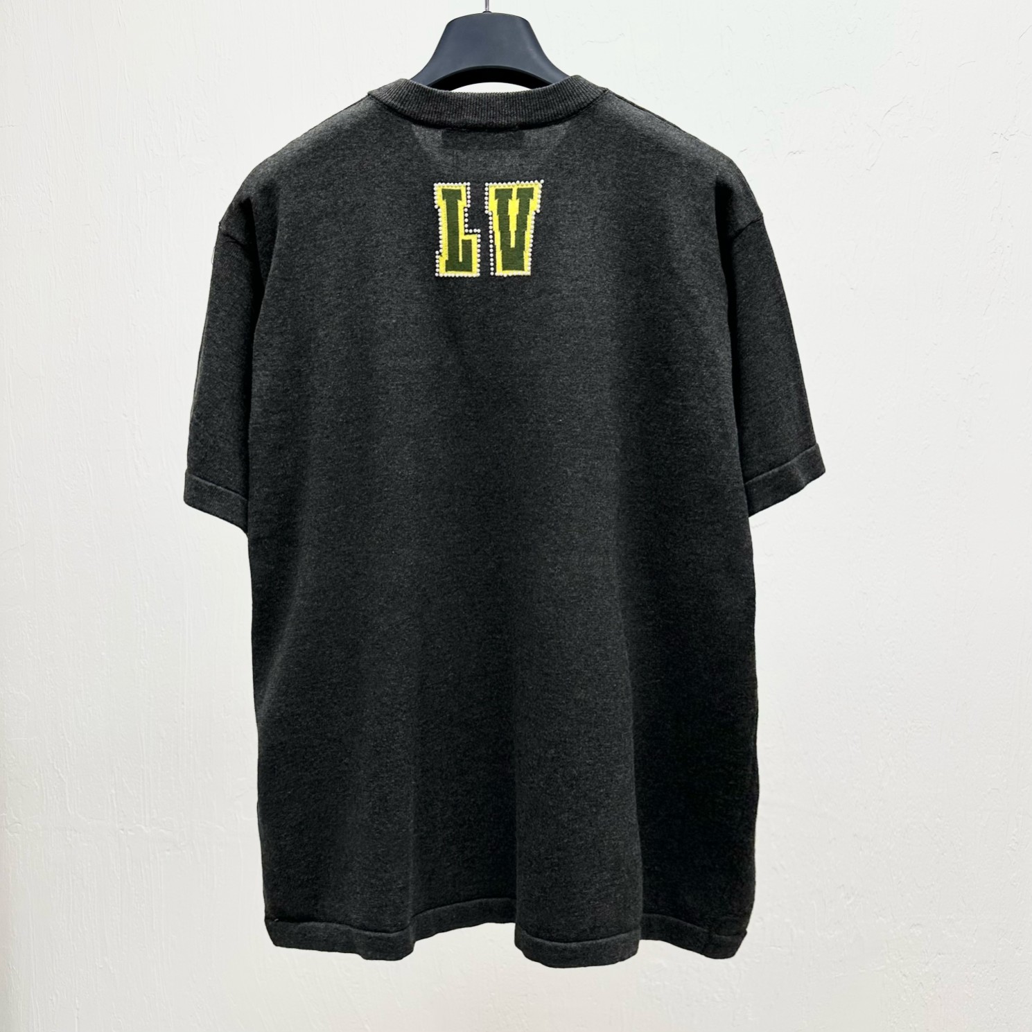 LV高仿短袖T恤狗爪圖案印花款 黑色人氣設計｜歐美奢侈品精品推薦