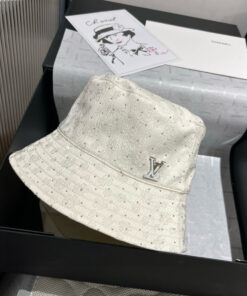 LV 原單白色鏤空漁夫帽 銀色LV標誌點綴設計