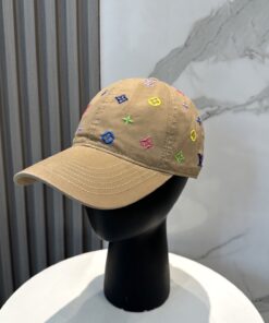 LV 高仿彩標棒球帽 米色潮流字母繡花設計款