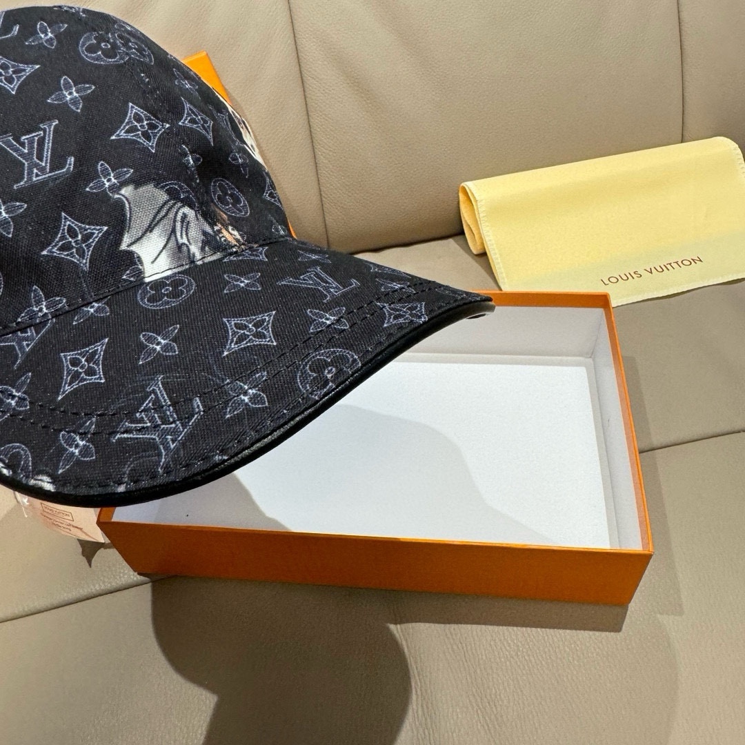 LV 高仿卡通塗鴉棒球帽 黑色經典Monogram印花造型｜歐美奢侈品精品推薦