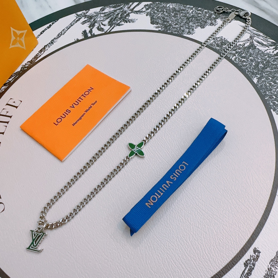 LV 一比一雙層鏈條項鍊綠色LV吊墜潮流飾品推薦｜歐美奢侈品精品推薦