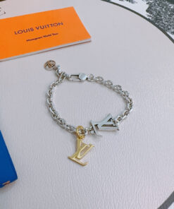 LV 原單雙色LV吊飾手鍊時尚簡約風格推薦