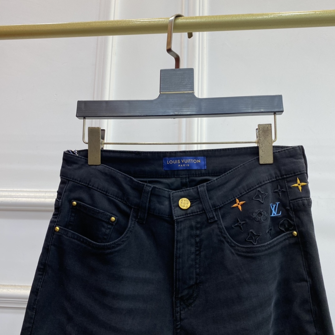 LV 高仿黑色刺繡牛仔褲 繽紛經典圖案設計款｜歐美奢侈品精品推薦