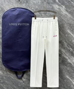 LV風格白色運動長褲 粉紅經典LOGO刺繡 清爽百搭休閒褲