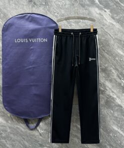 LVovers風格黑色運動長褲 雙白條紋設計 經典LOGO款