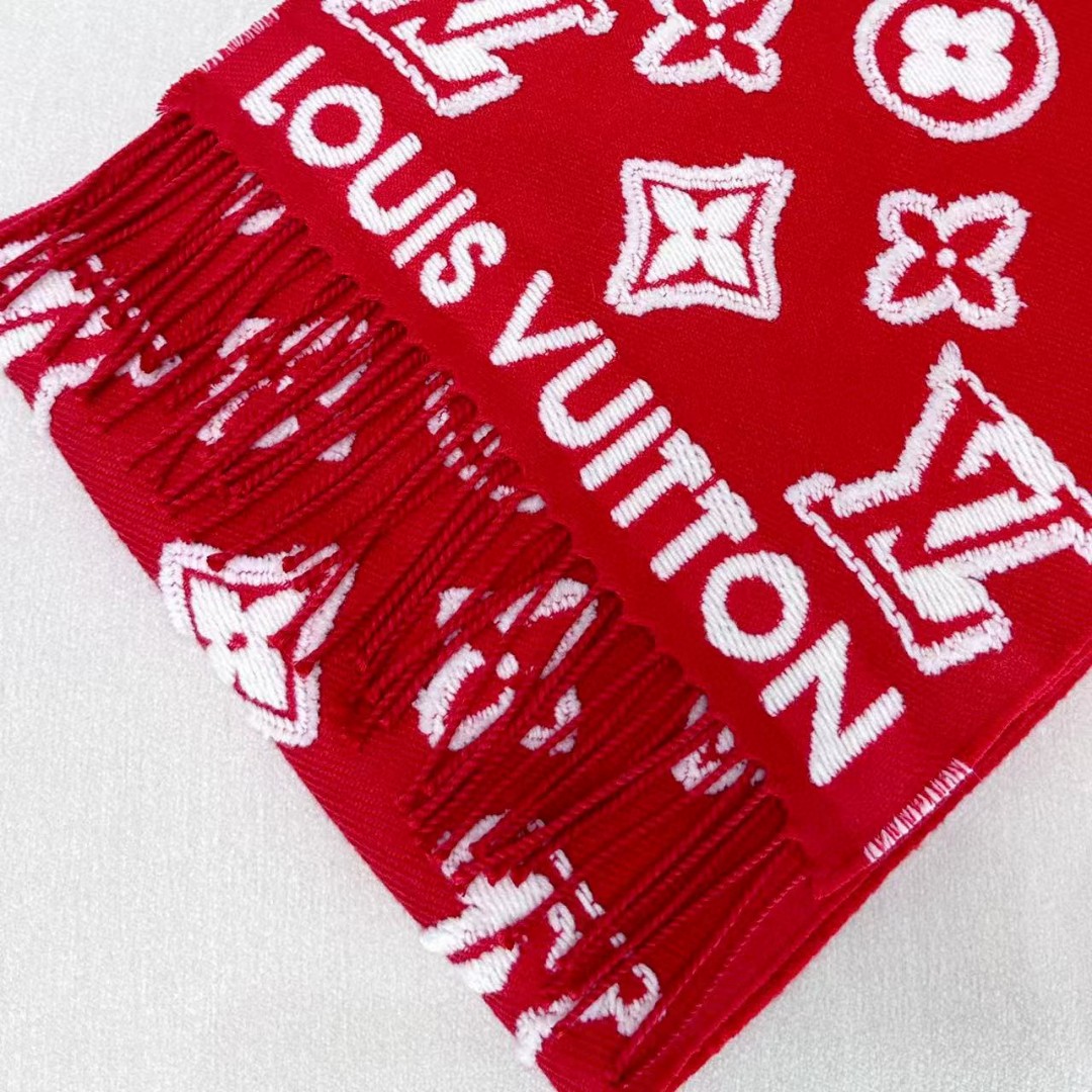 LV A貨紅色LOGO羊毛圍巾冬季保暖百搭流行時尚單品推薦｜歐美奢侈品精品推薦