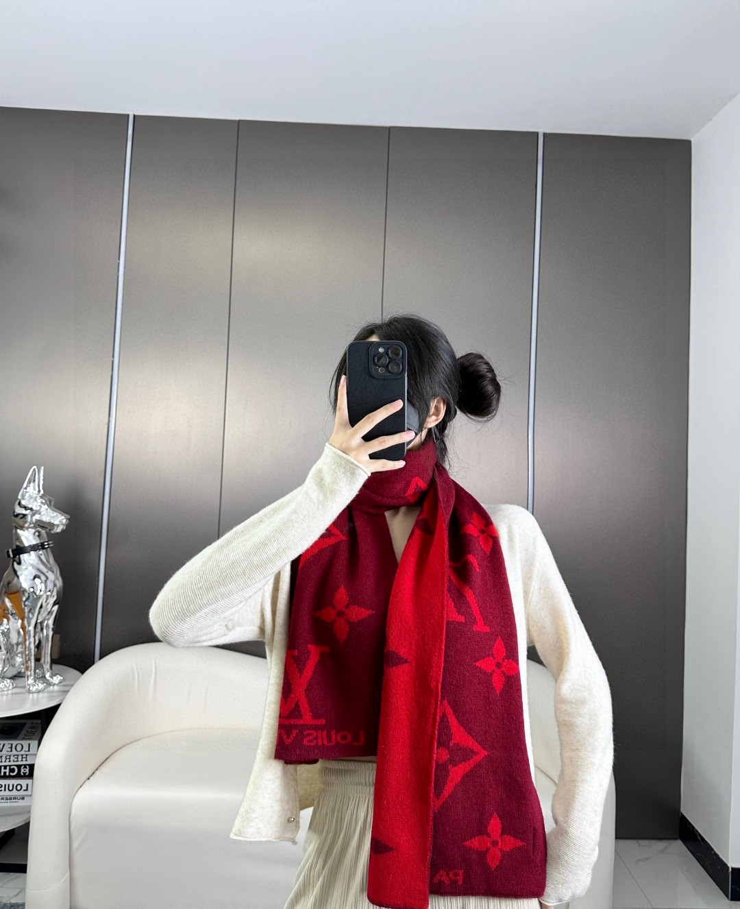 LV 一比一酒紅色經典花紋圍巾秋冬保暖百搭女款氣質圍脖｜歐美奢侈品精品推薦