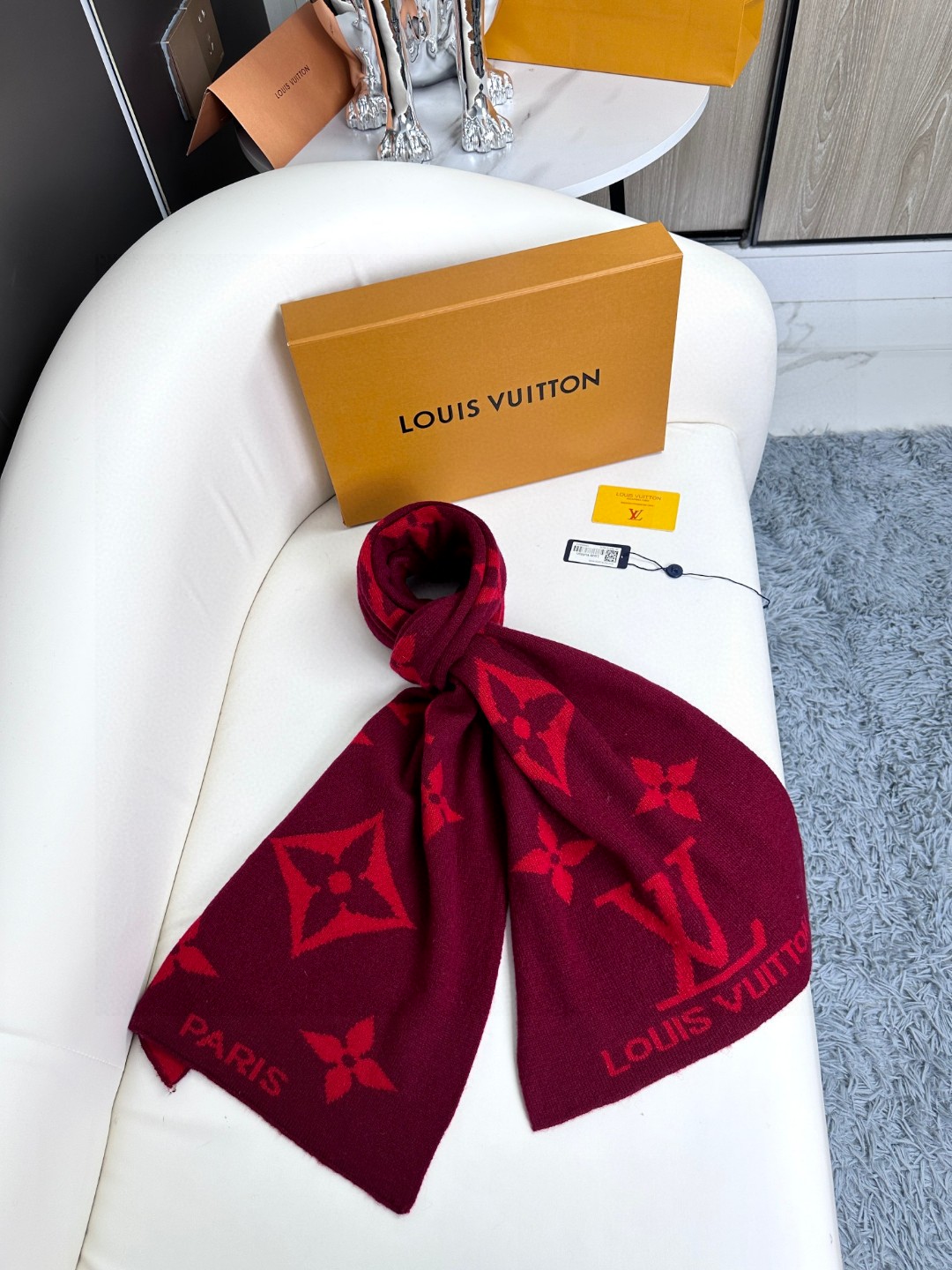 LV 一比一酒紅色經典花紋圍巾秋冬保暖百搭女款氣質圍脖｜歐美奢侈品精品推薦