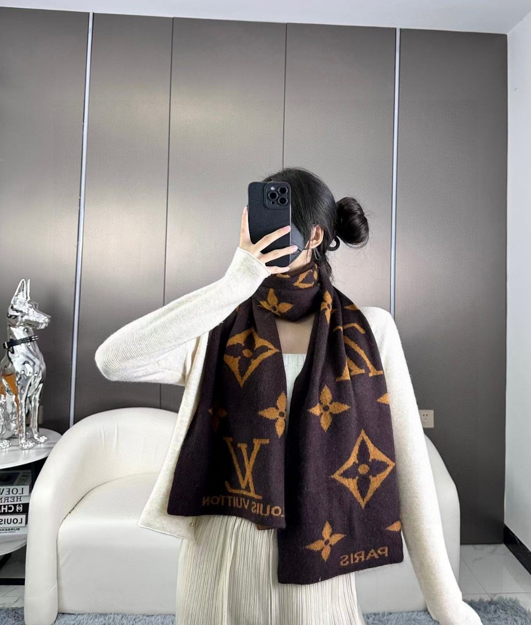 LV 原單咖啡色經典Monogram大花圍巾秋冬百搭保暖人氣款｜歐美奢侈品精品推薦