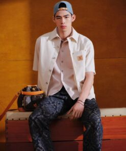 LV原單短袖襯衫米白色設計皮標口袋款夏日通勤推薦