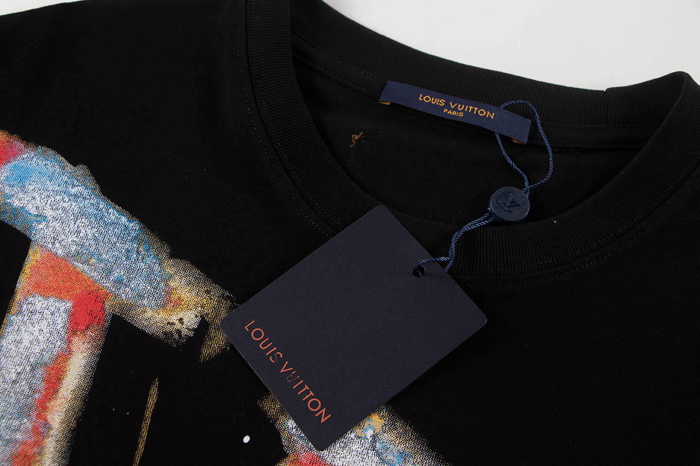 LV高仿黑色彩繪T恤設計款街頭風短袖潮流上衣｜歐美奢侈品精品推薦