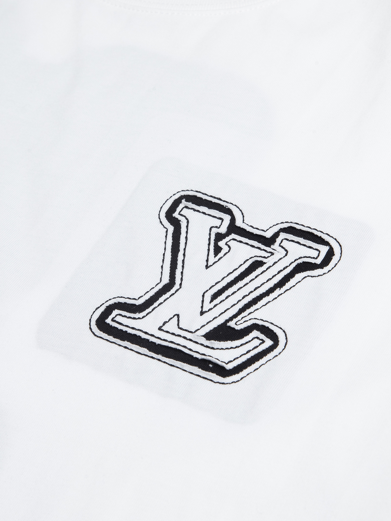 LV 高仿短袖T恤 白色立體小標 百搭厚棉舒適款｜歐美奢侈品精品推薦