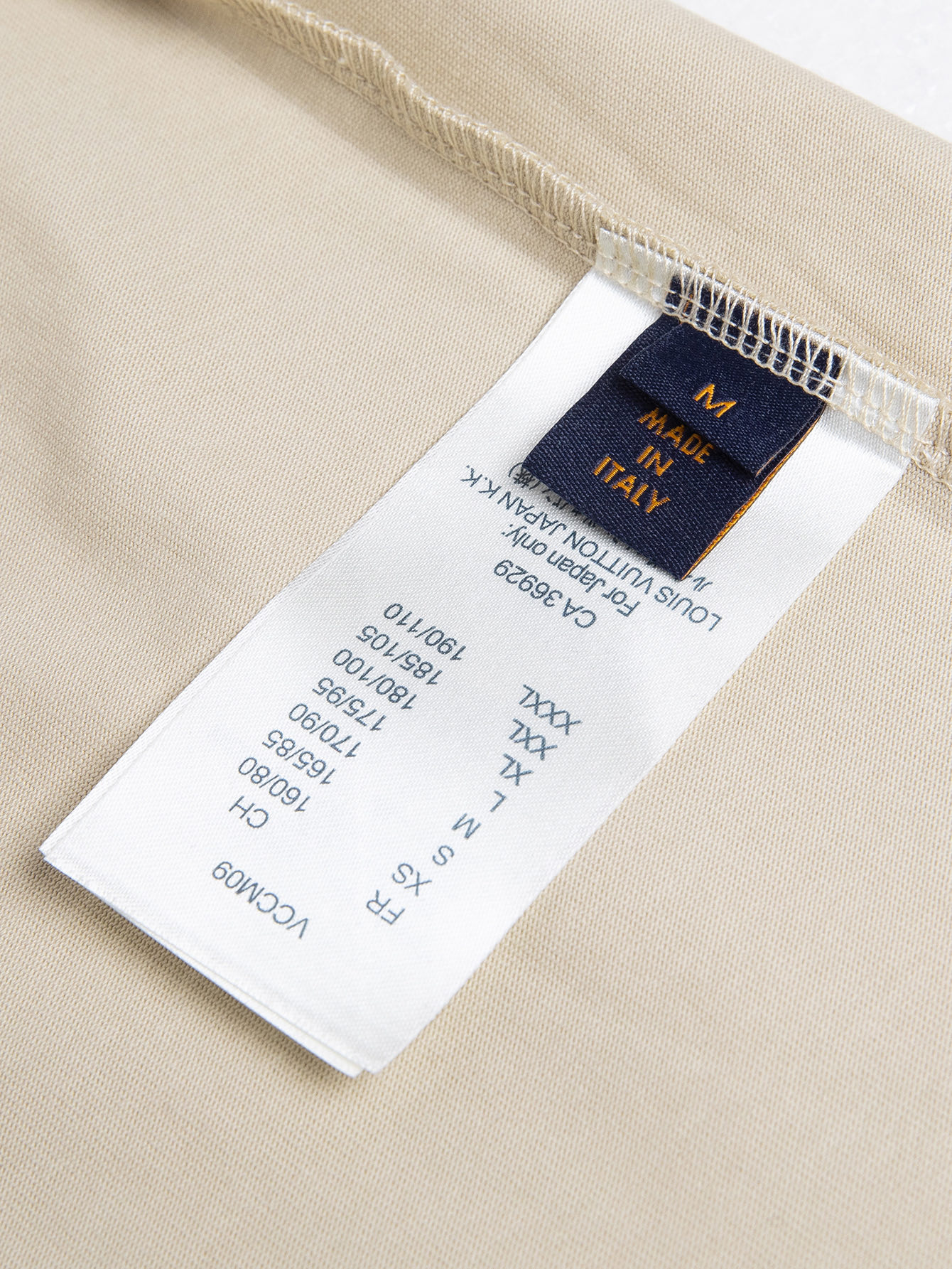 LV 高仿短袖T恤 米色刺繡小圖 寬鬆落肩設計款｜歐美奢侈品精品推薦