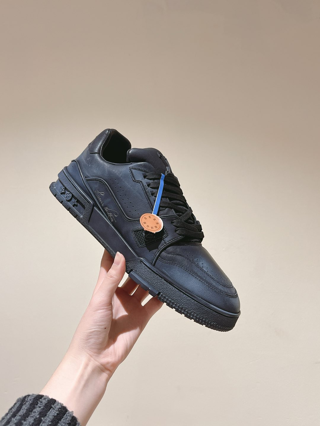 LV A貨黑色全皮運動鞋男士潮流百搭休閒鞋推薦莆田鞋款｜歐美奢侈品精品推薦