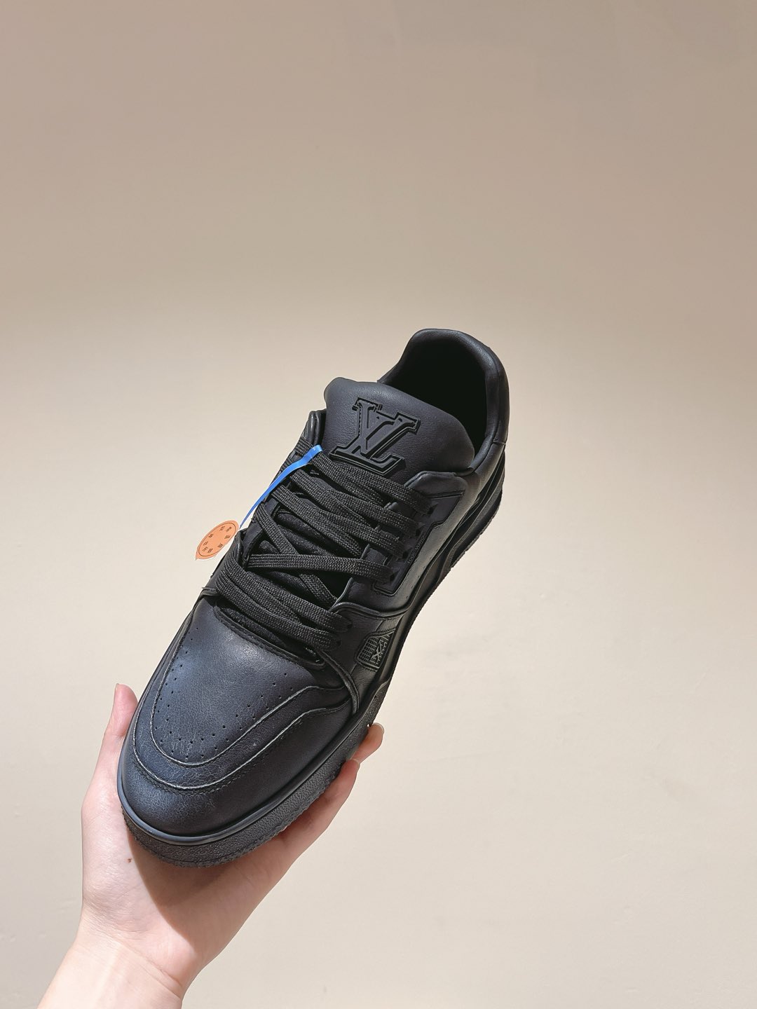 LV A貨黑色全皮運動鞋男士潮流百搭休閒鞋推薦莆田鞋款｜歐美奢侈品精品推薦