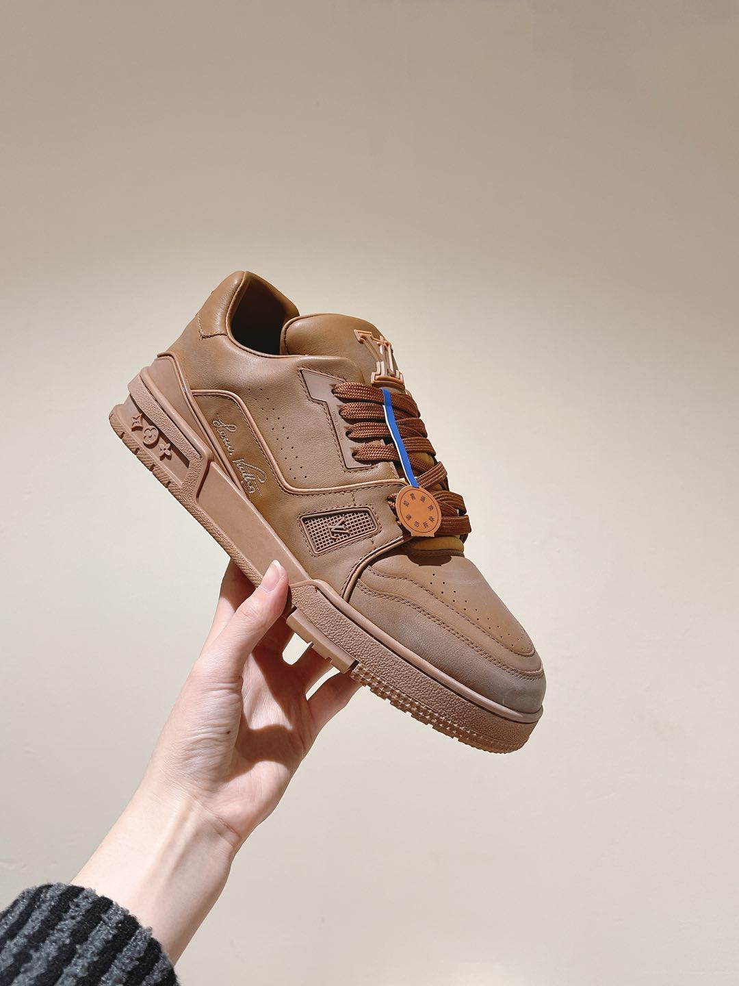 LV A貨棕色全皮運動鞋男士時尚休閒百搭莆田鞋人氣推薦｜歐美奢侈品精品推薦