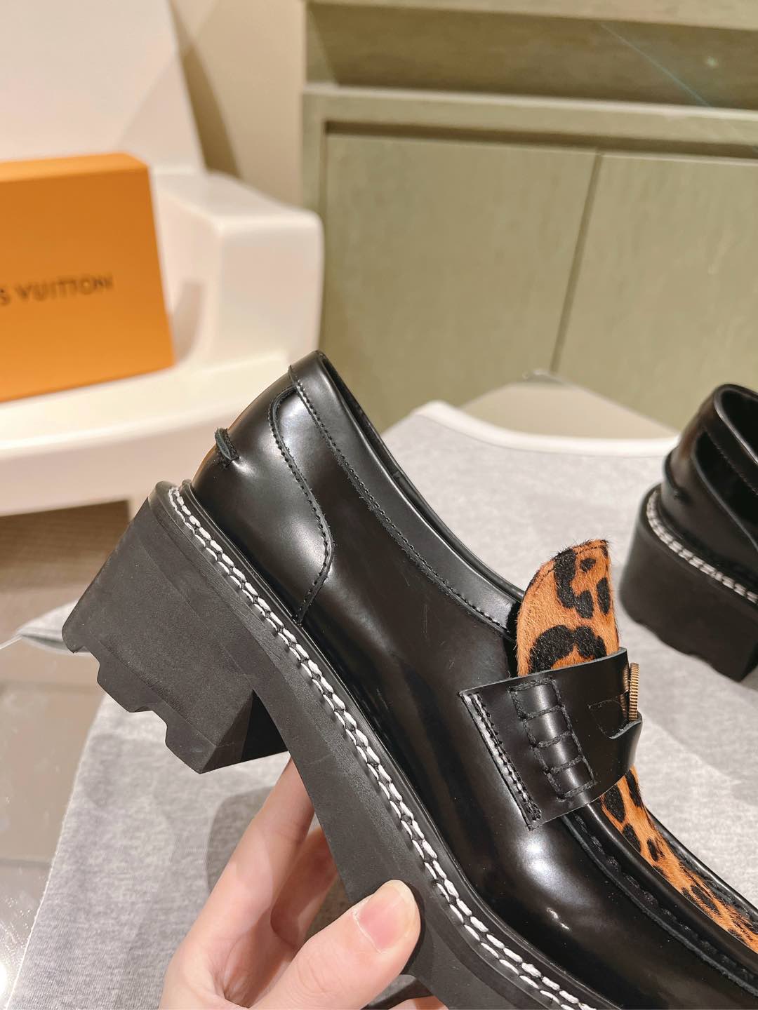 LV精品仿製豹紋厚底樂福鞋時尚潮流女鞋莆田鞋人氣推薦｜歐美奢侈品精品推薦